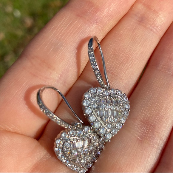 NEW 925 Sterling Silver ❤️ Heart Earrings - Picture 6 of 7
